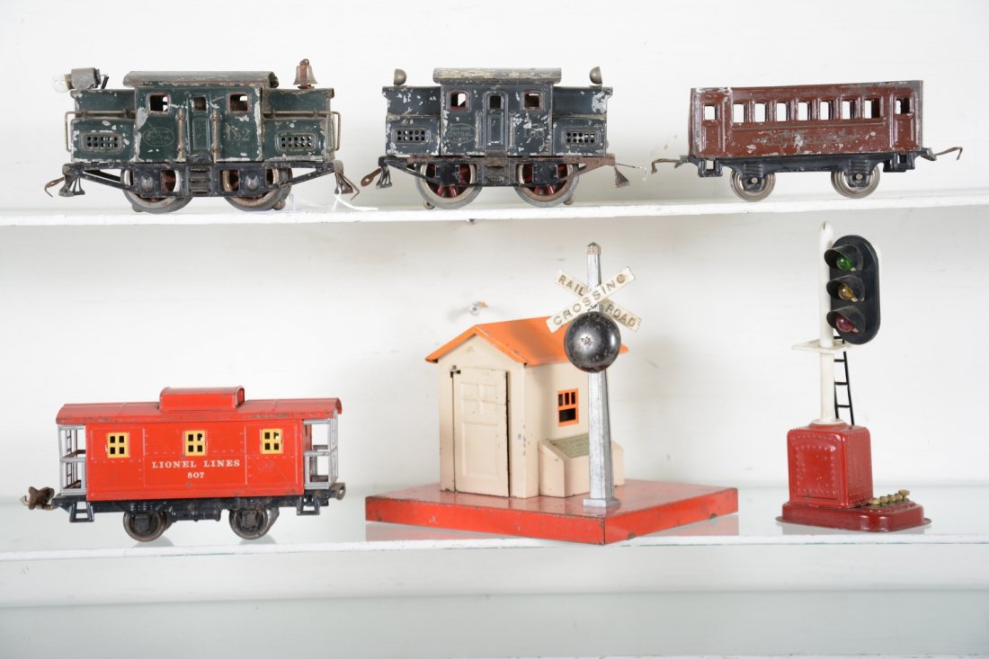 Lionel Pre War Lot, Plus (1 of 4)