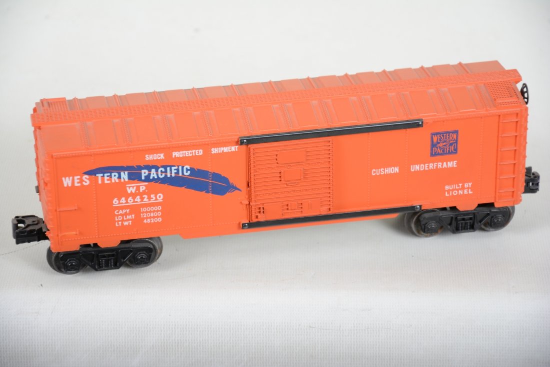 Clean Late Lionel 6464-250 WP Boxcar: Nice type IV body, clean matte patina, showing very light playwear, C8