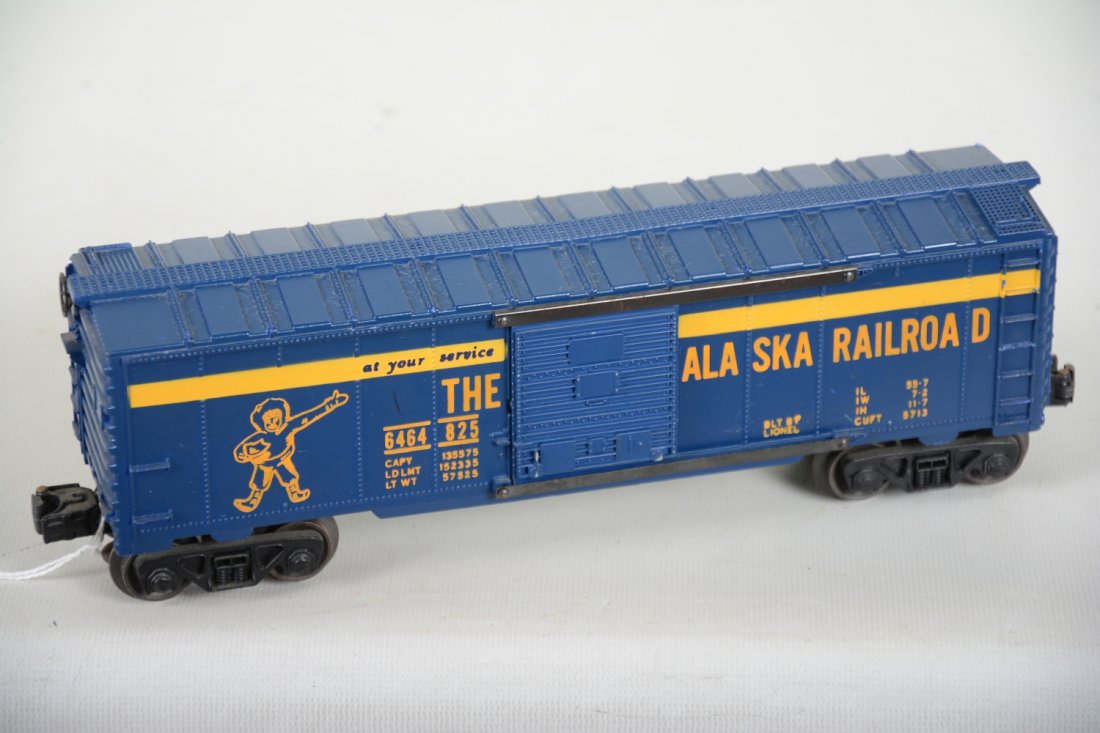 Clean Lionel 6464-825 Alaska Boxcar: Nice bright lettering on this type III body. It show light to moderate playwear, C7-7+