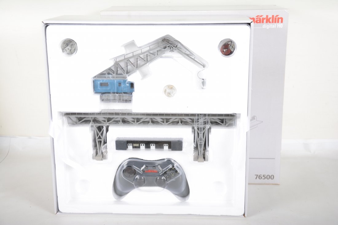 Marklin HO 76500 Portal Gantry Crane (1 of 2)