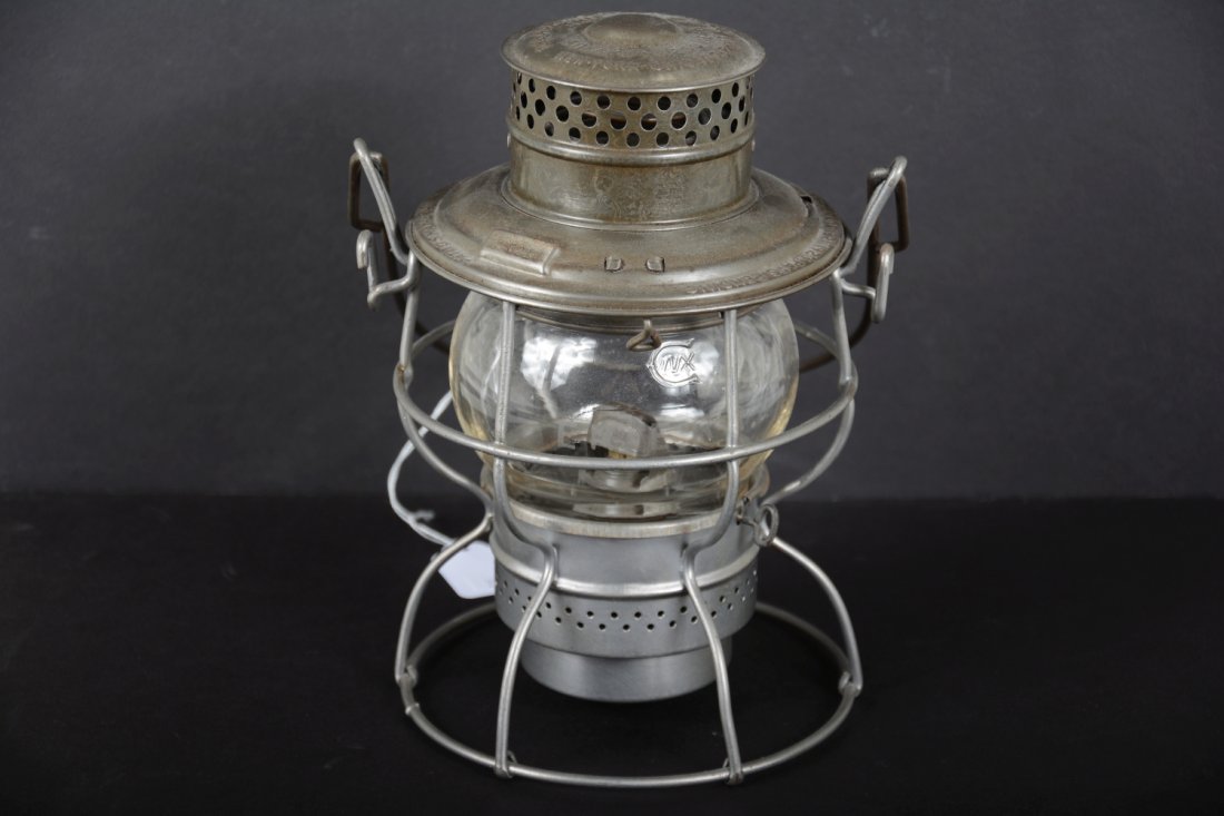 Adlake 250 Erie Railroad Lantern (1 of 4)