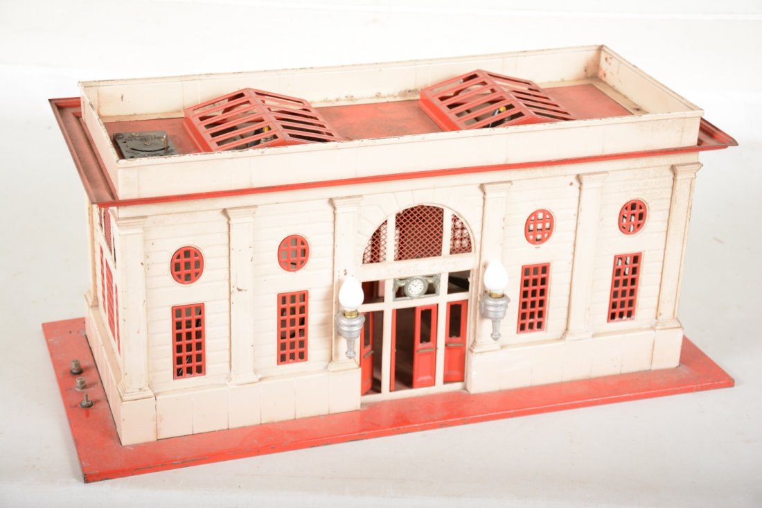 Lionel 116 Double Window Station (1 of 2)