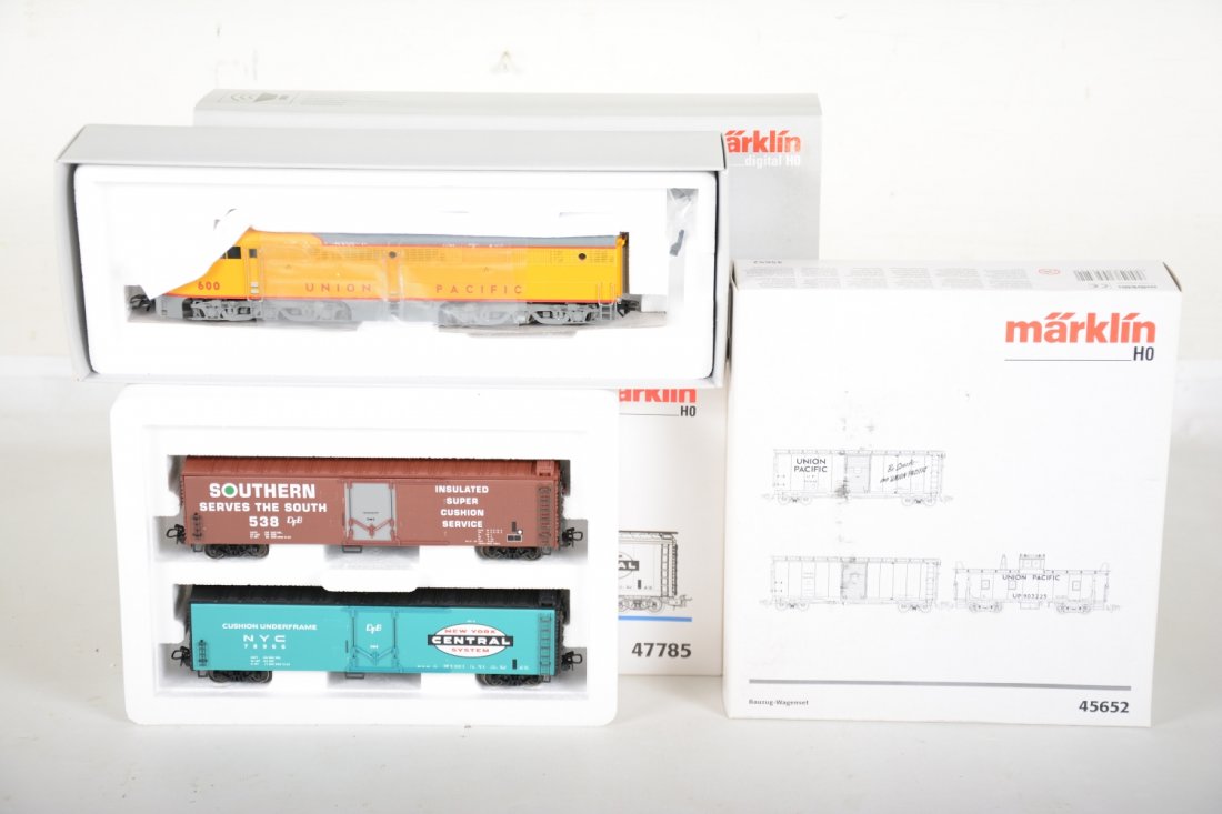 Marklin HO Union Pacific Diesel Freight Set (1 of 2)