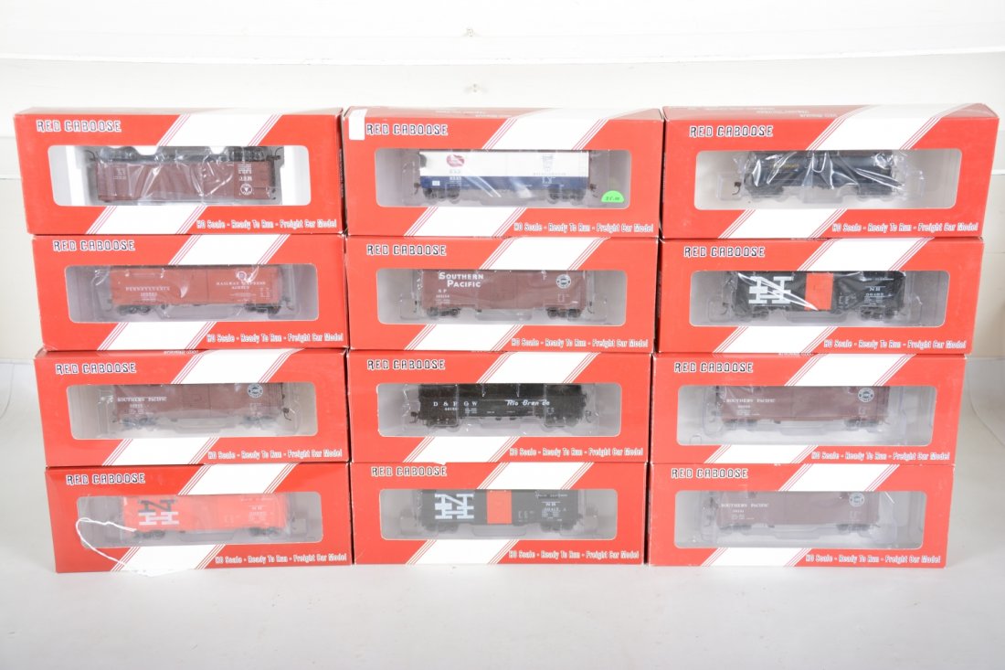 12 Red Caboose HO Freight Cars (1 of 2)