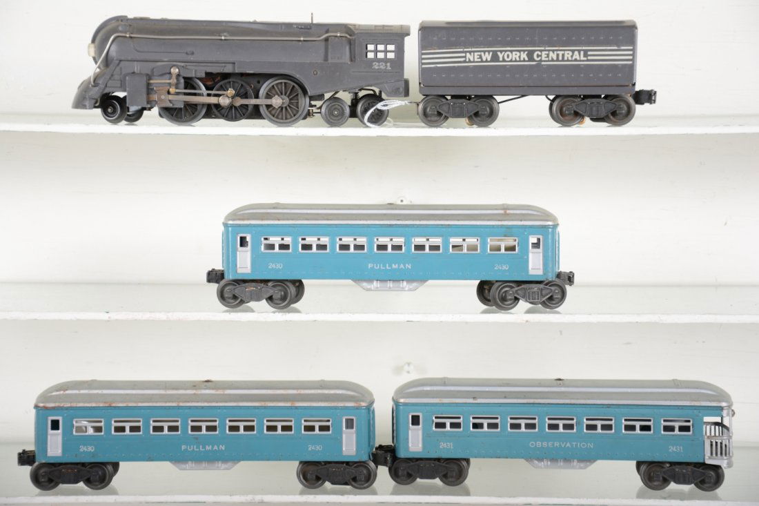 Lionel 221 Steam Passenger Set (1400) (1 of 4)