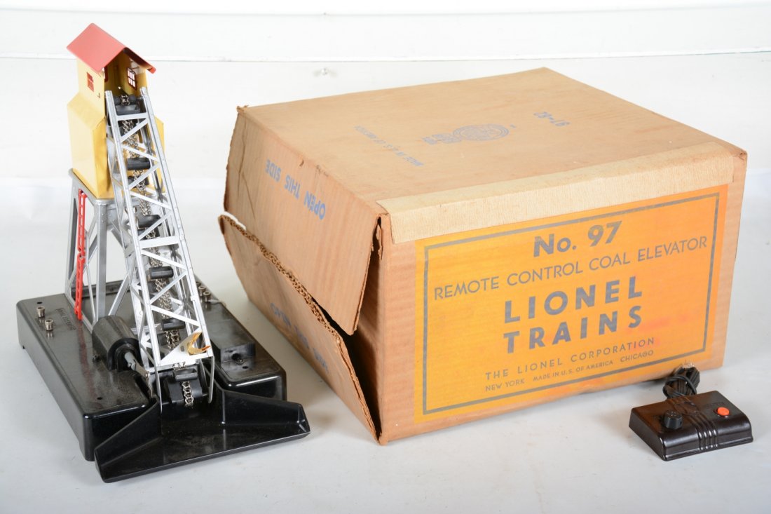 Super Boxed Lionel 97 Coal Elevator (1 of 2)
