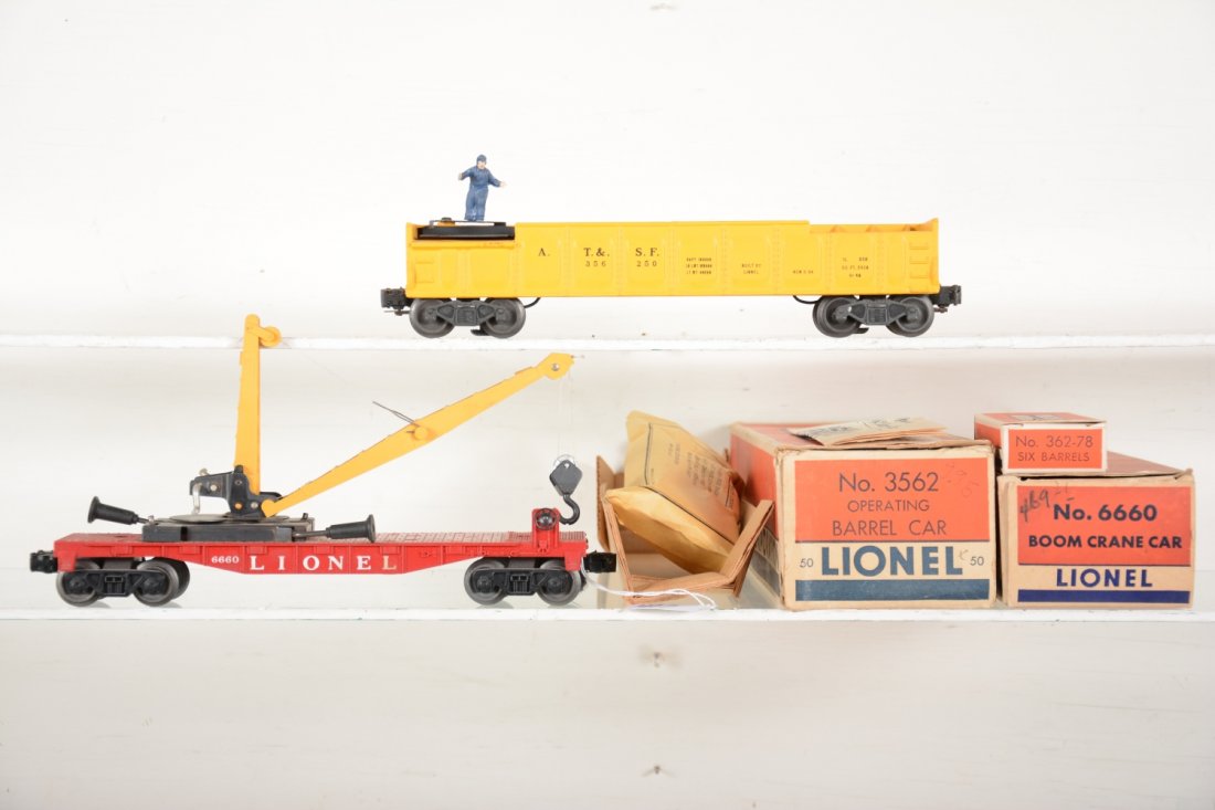 Boxed Lionel 6660 & Painted 3652-50 (1 of 4)