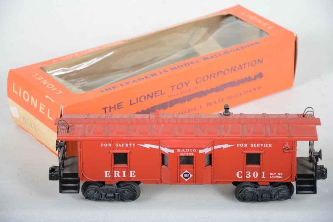 Mint Boxed Lionel 6517-60 Erie Caboose (1 of 4)
