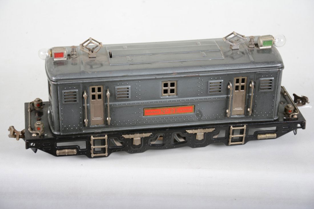 Clean Lionel 9E Boxcab Electric (1 of 4)