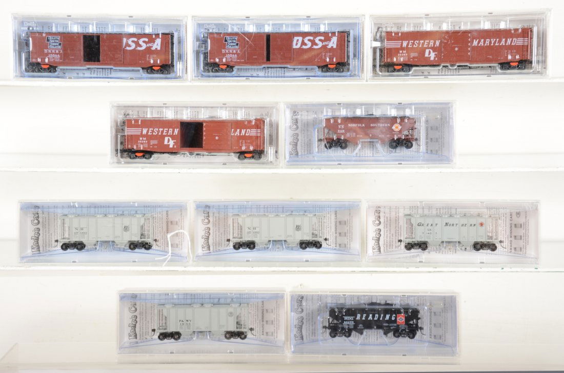 10 Kadee HO Freight Cars (1 of 2)