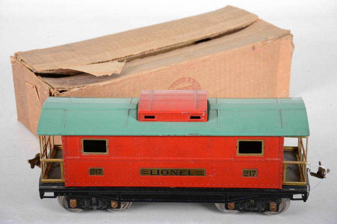 Boxed Lionel 217 Caboose (1 of 4)