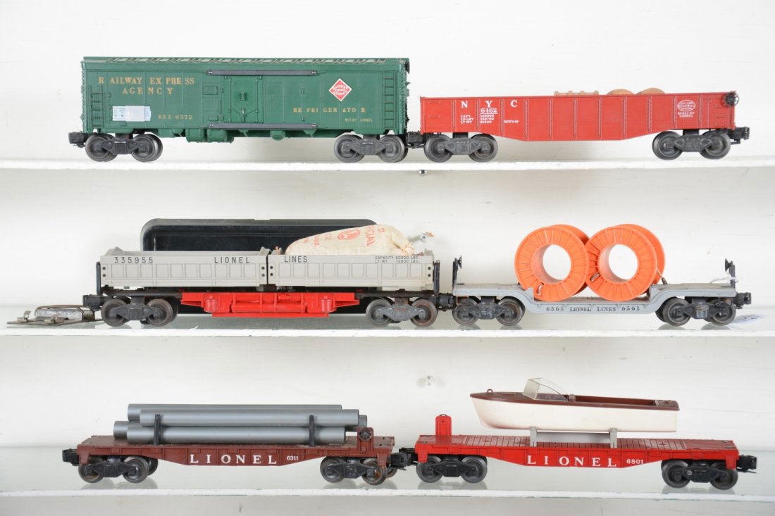Clean Lionel Freight Cars (1 of 4)