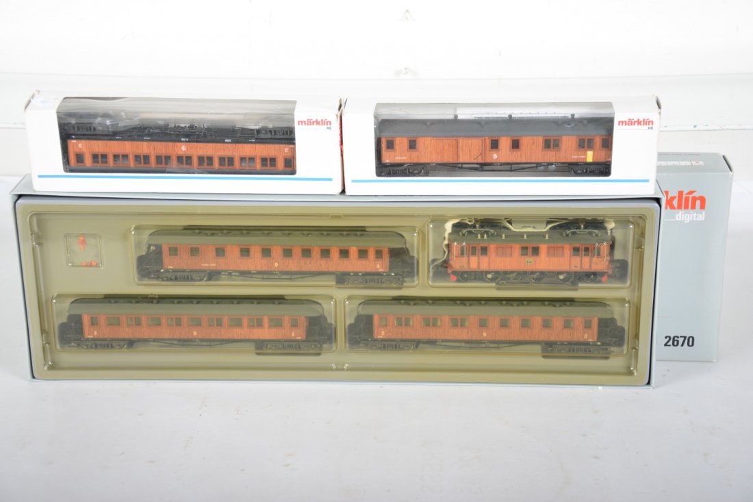 Marklin HO 2670 50th Anniversary Teak Wood Set (1 of 2)