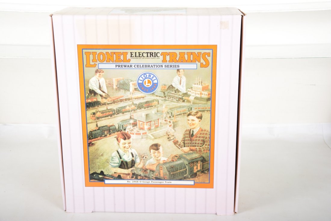 Lionel 51010 246E Passenger Set (1 of 2)