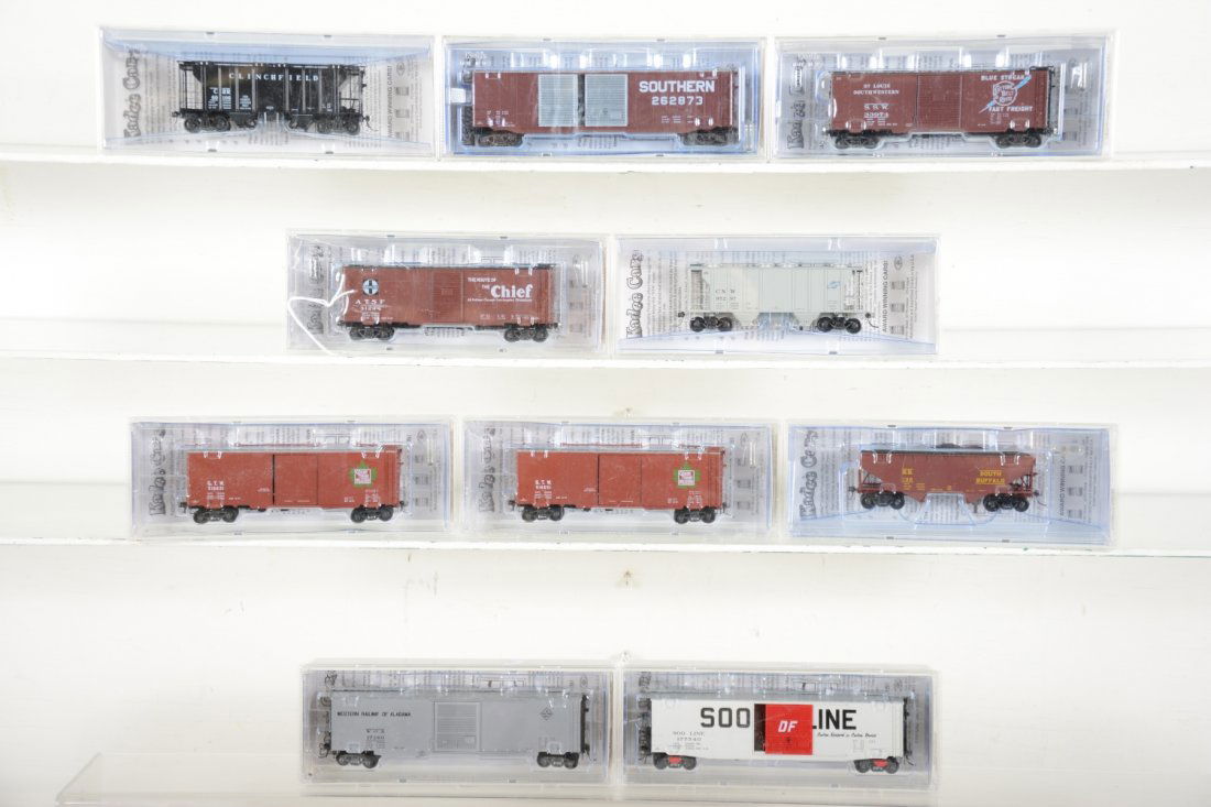 10 Kadee HO Freight Cars (1 of 2)