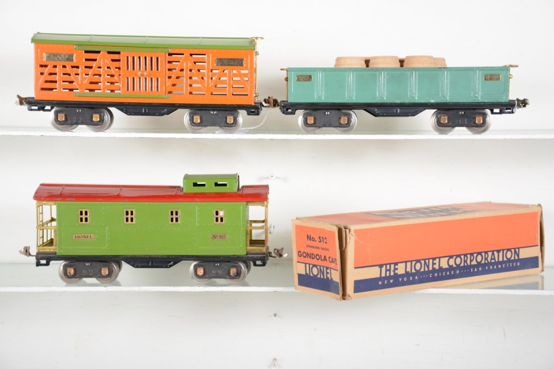 Nice Lionel 512, 513 & 517 Freight Cars (1 of 4)