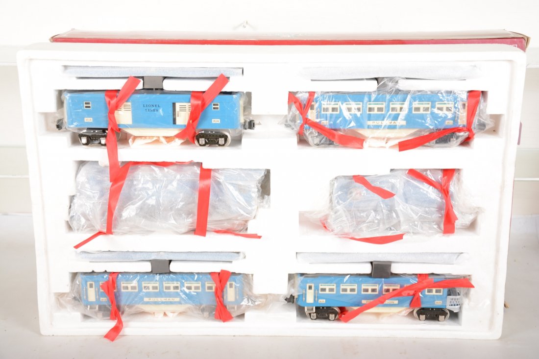 Lionel Classics 51004 Blue Comet Set (1 of 2)
