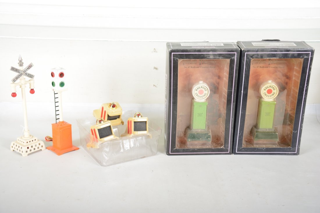 MTH Lionel Accessories (1 of 2)