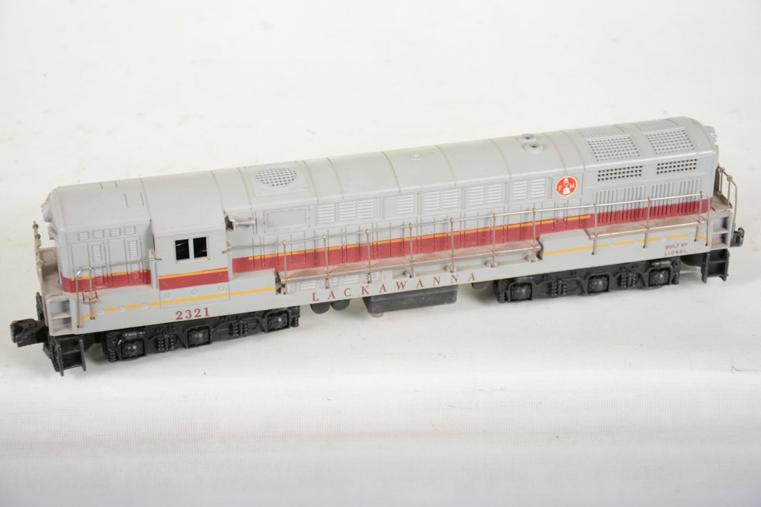 Lionel 2321 Lackawanna FM Diesel (1 of 5)