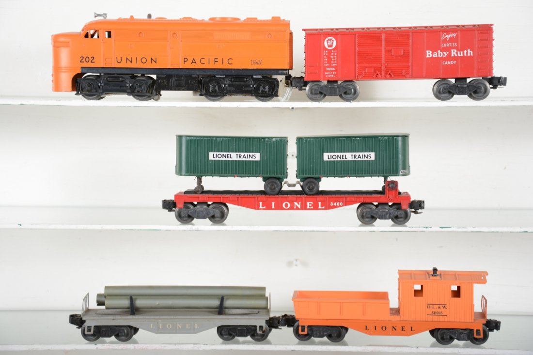 Lionel 202 Diesel Freight Set (1 of 4)