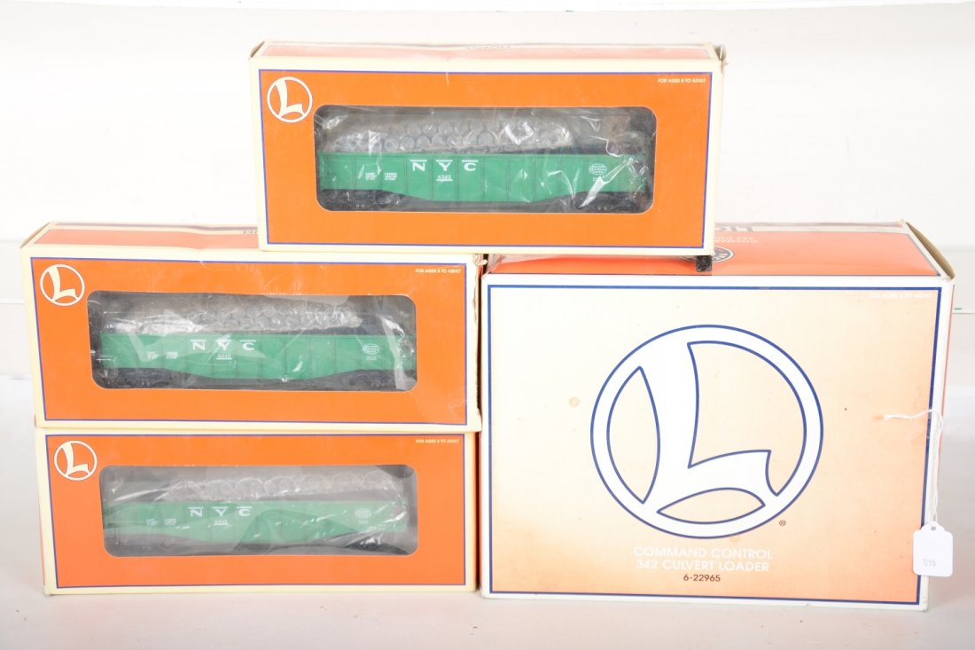 Lionel 22965 Command Culvert Loader & Cars (1 of 2)