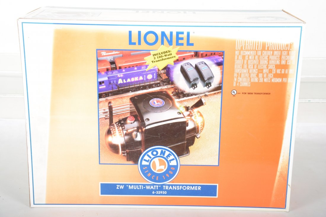 Lionel 32930 Dual 180 Watt Trainmaster (1 of 2)