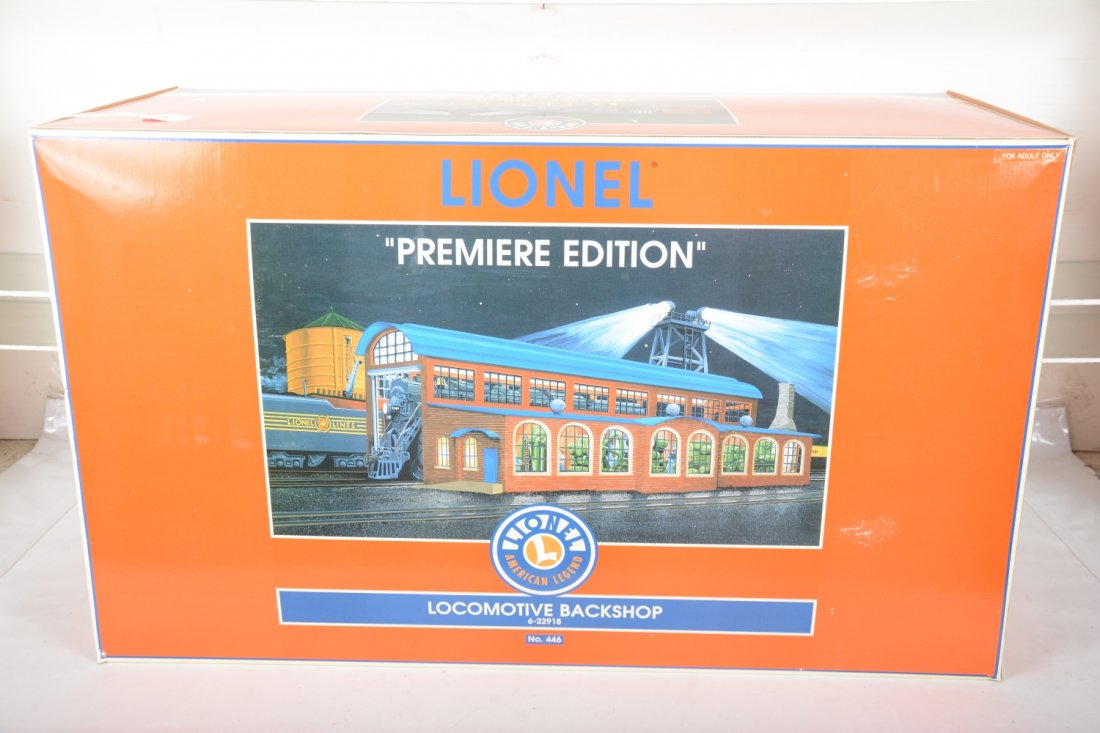 Lionel 22918 Locomotive Back Shop (1 of 2)