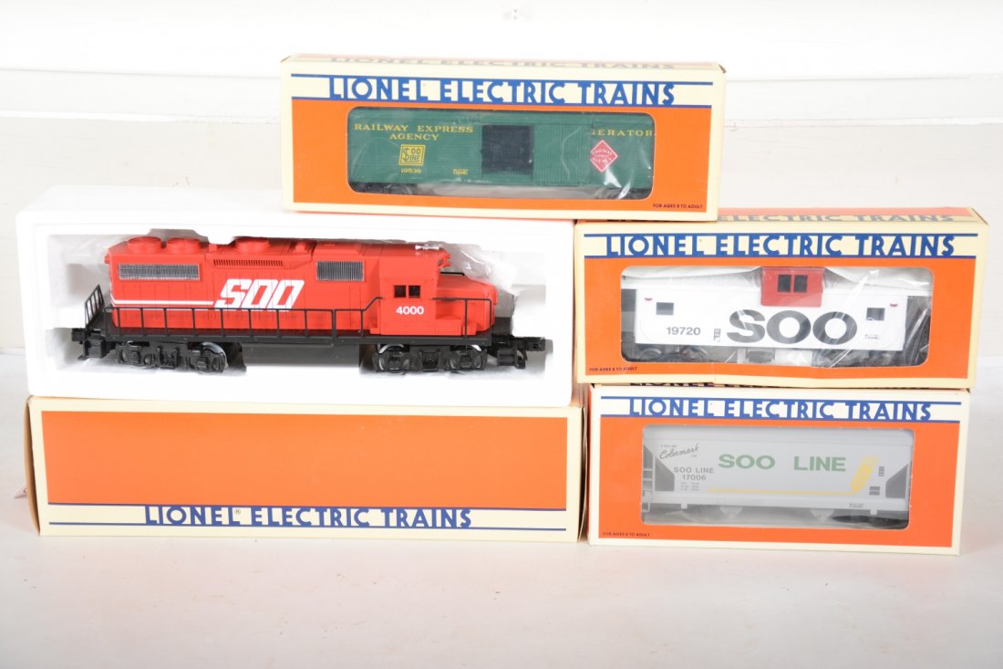 Lionel 18825 SOO Diesel Freight Set: Includes 18825 SOO GP38-2 diesel with light & horn; 17006 SOO 2-bay standard O hopper; 19536 SOO reefer; 19720 SOO caboose. All are new in boxes, C10