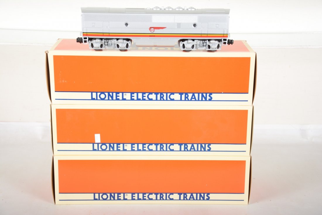 3 Lionel 18115 SF F3 B-Units: Al mint, unrun, but 2 are in powered boxes, C9-10