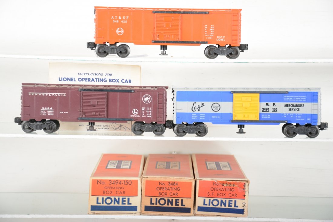 Nice Boxed Lionel Operating Boxcars (1 of 4)