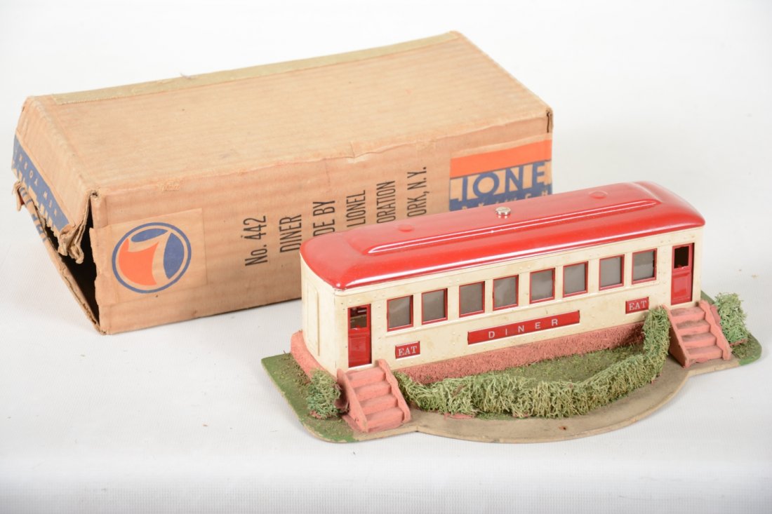 Boxed Lionel 442 Diner (1 of 2)