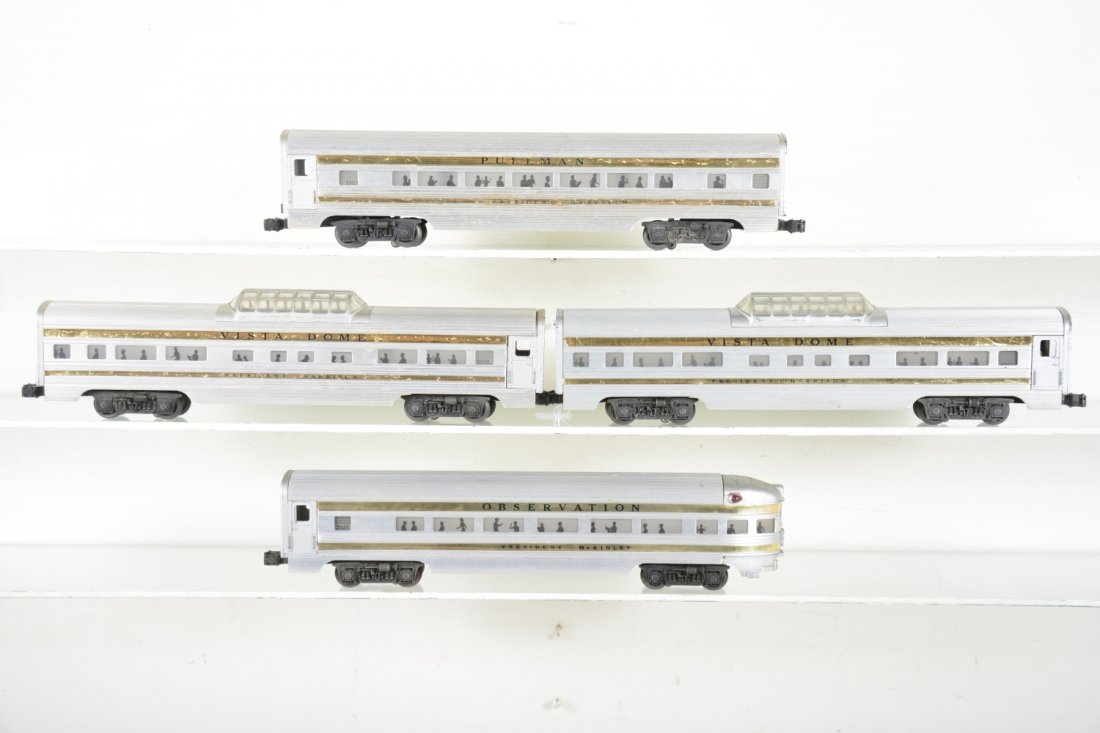 Clean Lionel Presidential Passenger Cars: Nice late gold stripe cars that came behind a 2383 or 2360. Includes 2 #2522 Harrison vista-domes; 2523 Garfield Pullman; 2521 McKinley observation. All show light playwear, C8. Nice.