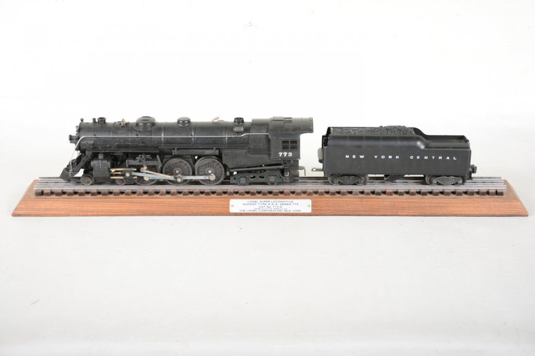 Nice 1964 Lionel 773 Hudson Loco & Board (1 of 5)