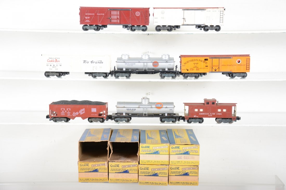 Clean Boxed American Flyer Freight Cars (1 of 4)