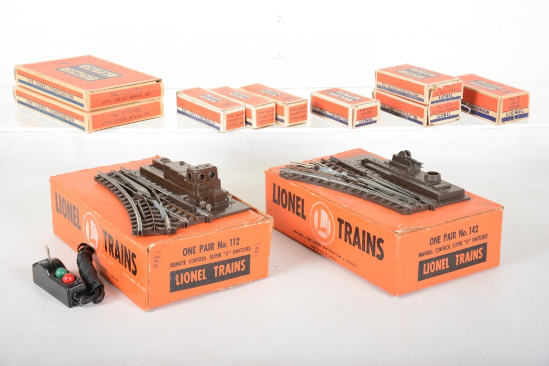 Boxed Lionel Accessories (1 of 2)