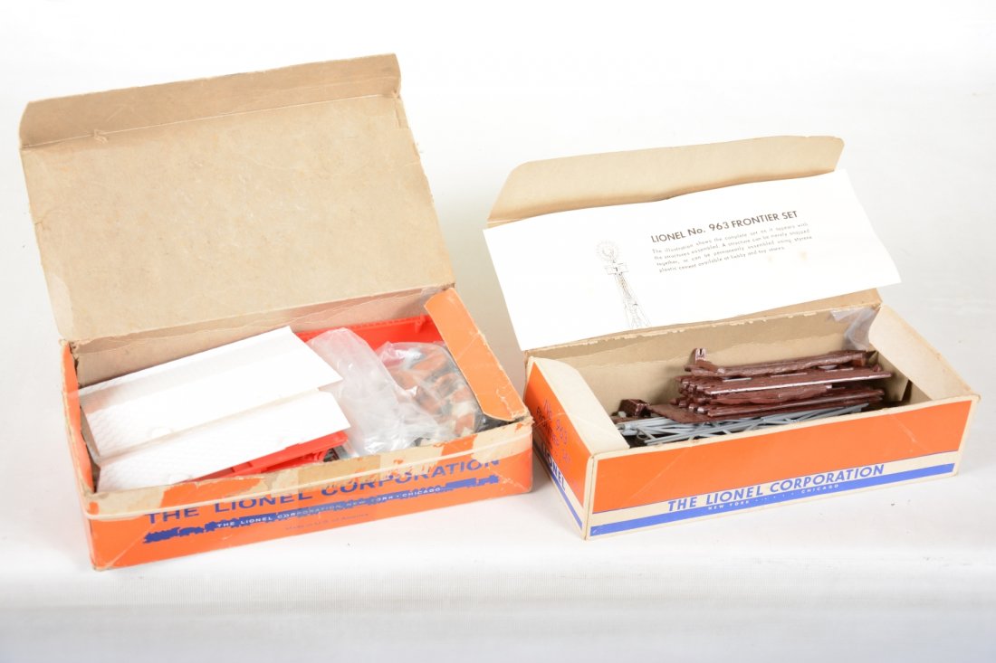 Boxed Lionel 963 & 986 Accessory Sets (1 of 3)