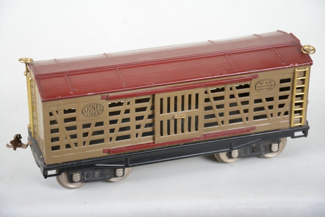 Clean Early Lionel 213 Stock Car (1 of 4)