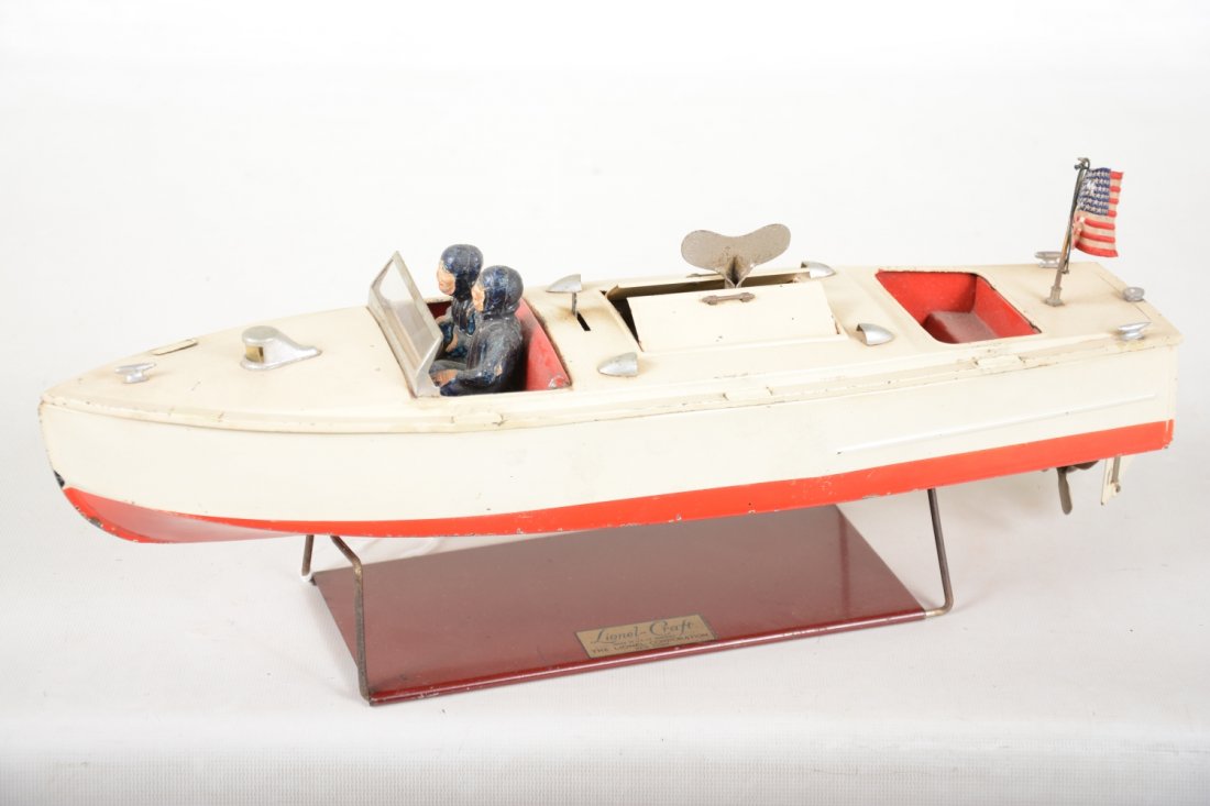 Clean Lionel 43 Pleasure Boat (1 of 5)