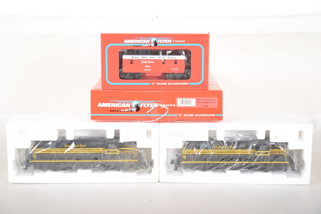 American Flyer Lionel 48017 NPR Diesels & Caboose (1 of 2)