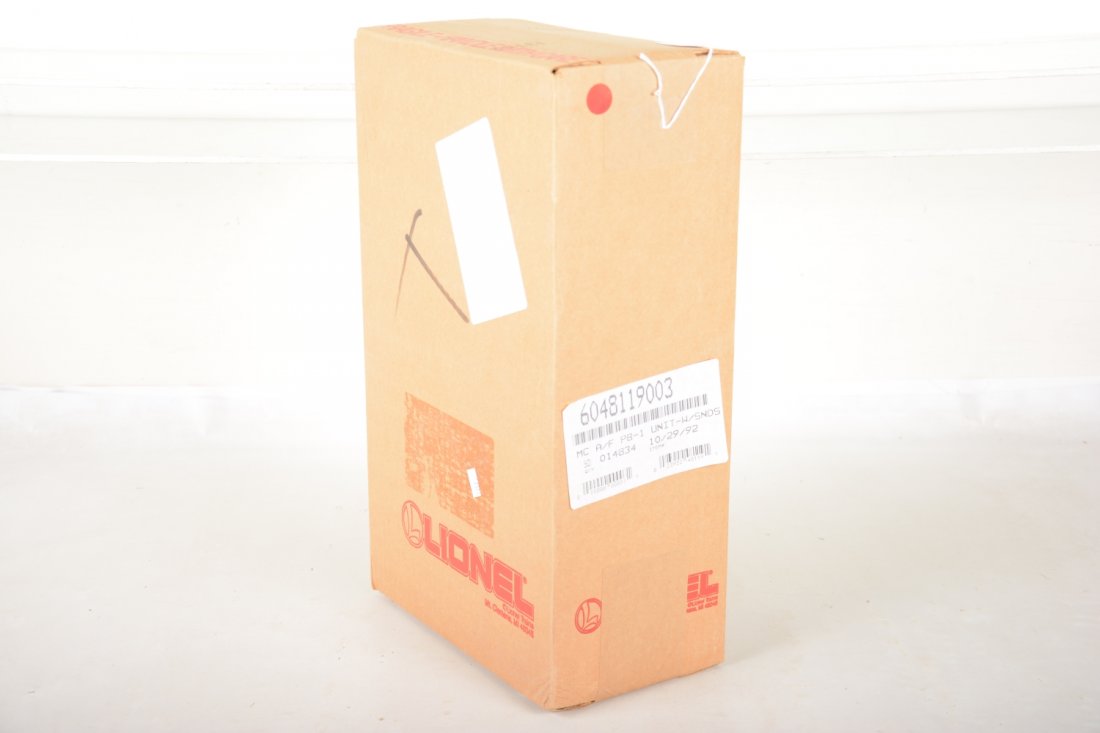 Case of American Flyer Lionel 48119 UP B-Units (1 of 2)