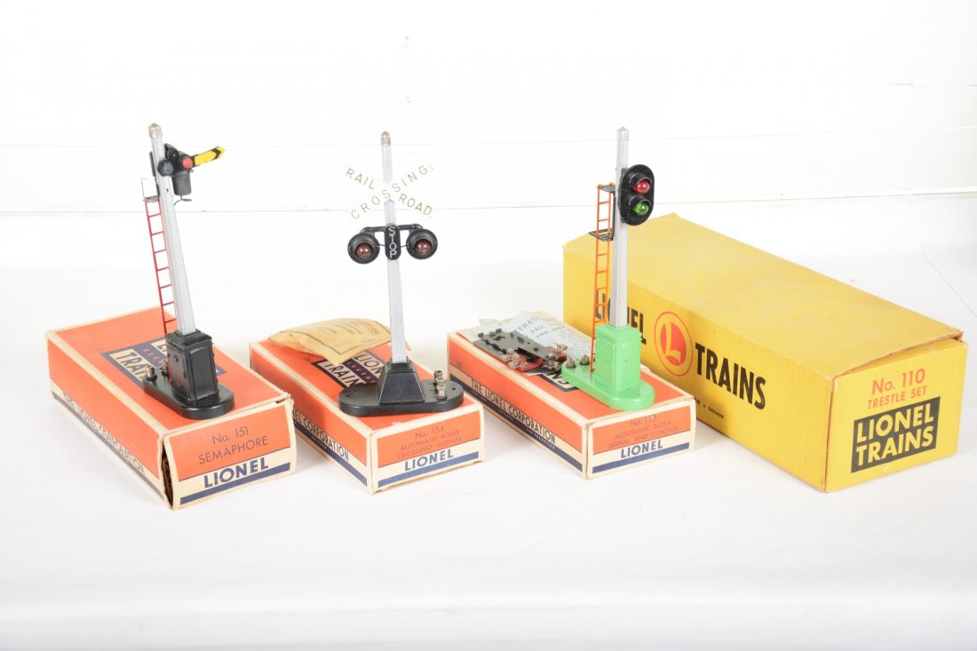 Boxed Lionel Accessories (1 of 2)