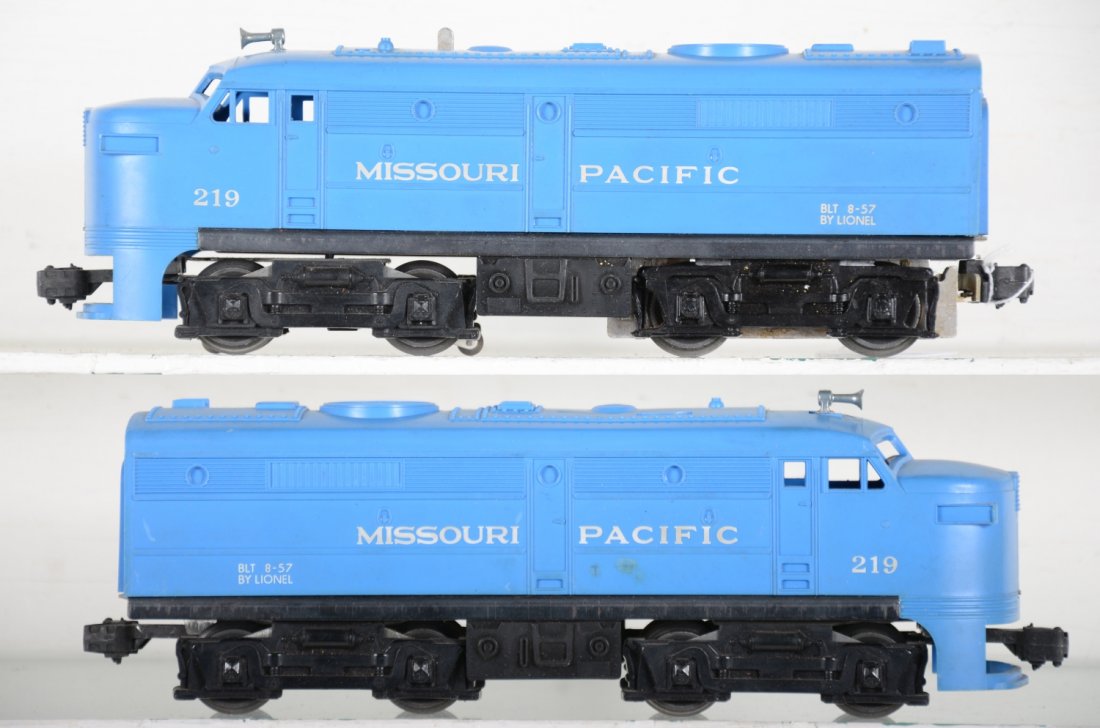 Clean Lionel 219 MP Alco AA Diesels (1 of 4)