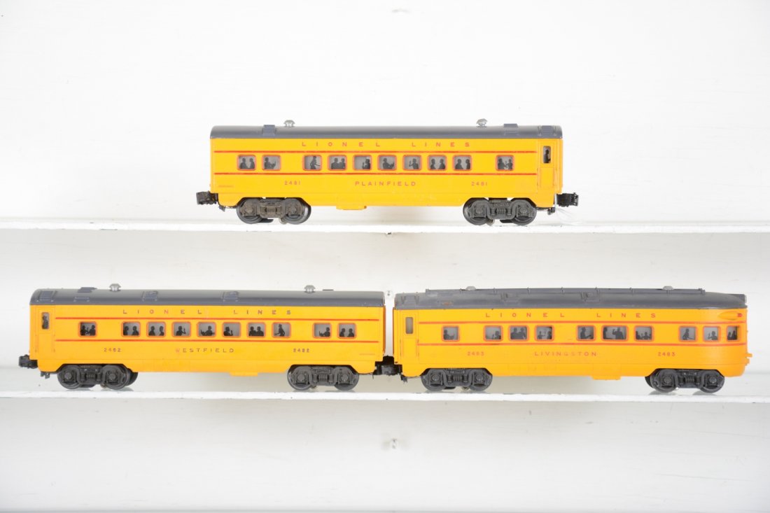 Clean Lionel Anniversary Passenger Cars (1 of 4)