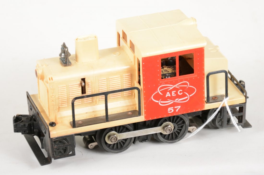 Scarce Lionel 57 AEC Motorized Unit (1 of 4)