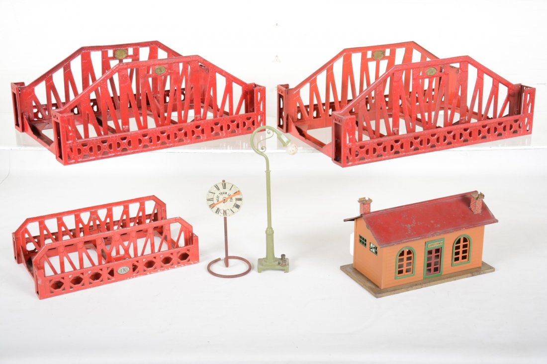 Lionel Prewar Accessories (1 of 4)