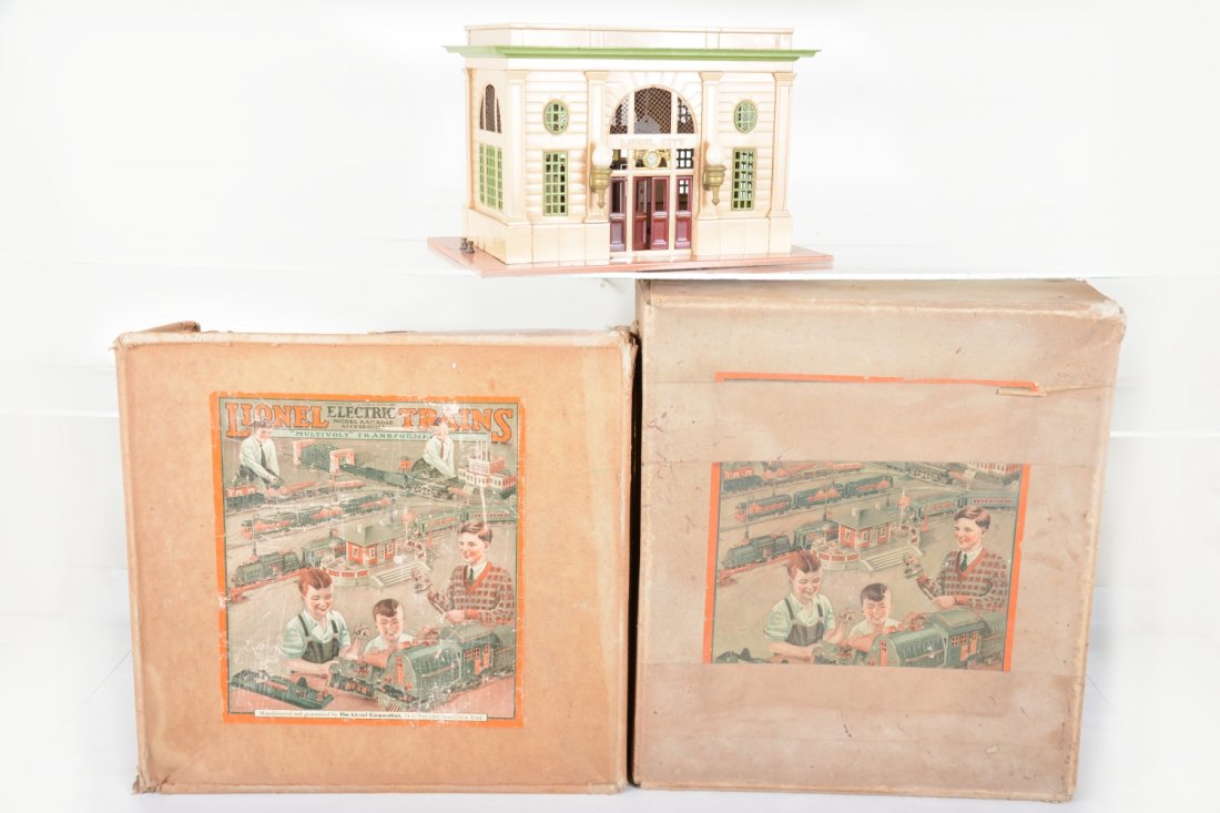 Lionel 114 & 2 Set Box Tops (1 of 3)