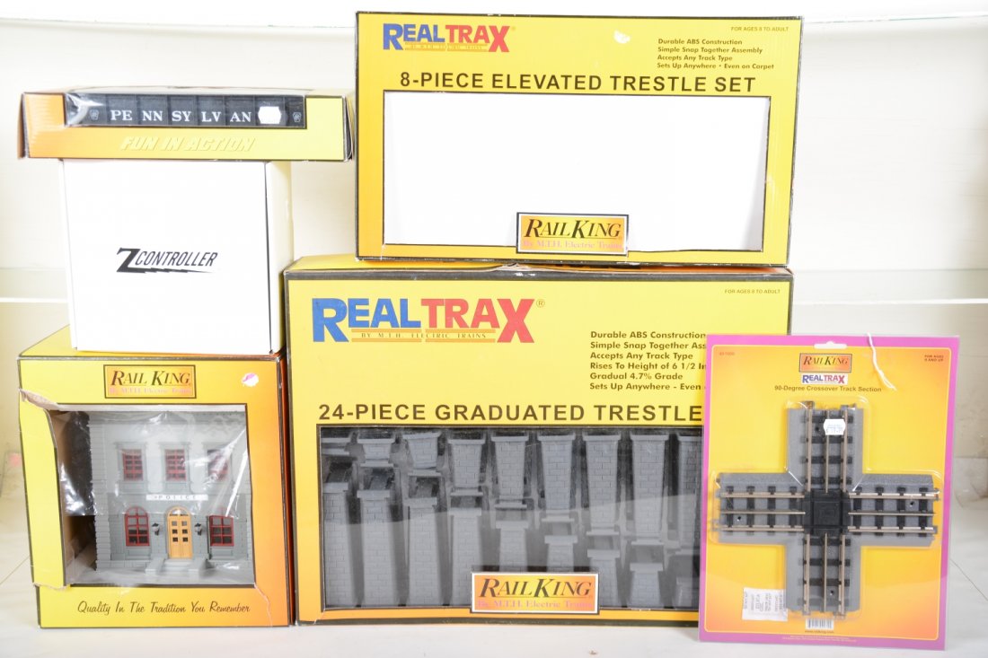 MTH Train Accessory Lot (1 of 2)