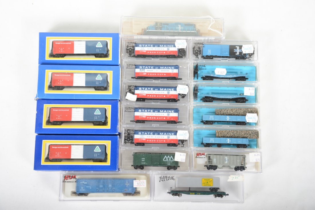 N Gauge B&M Diesel Freight Set (1 of 2)