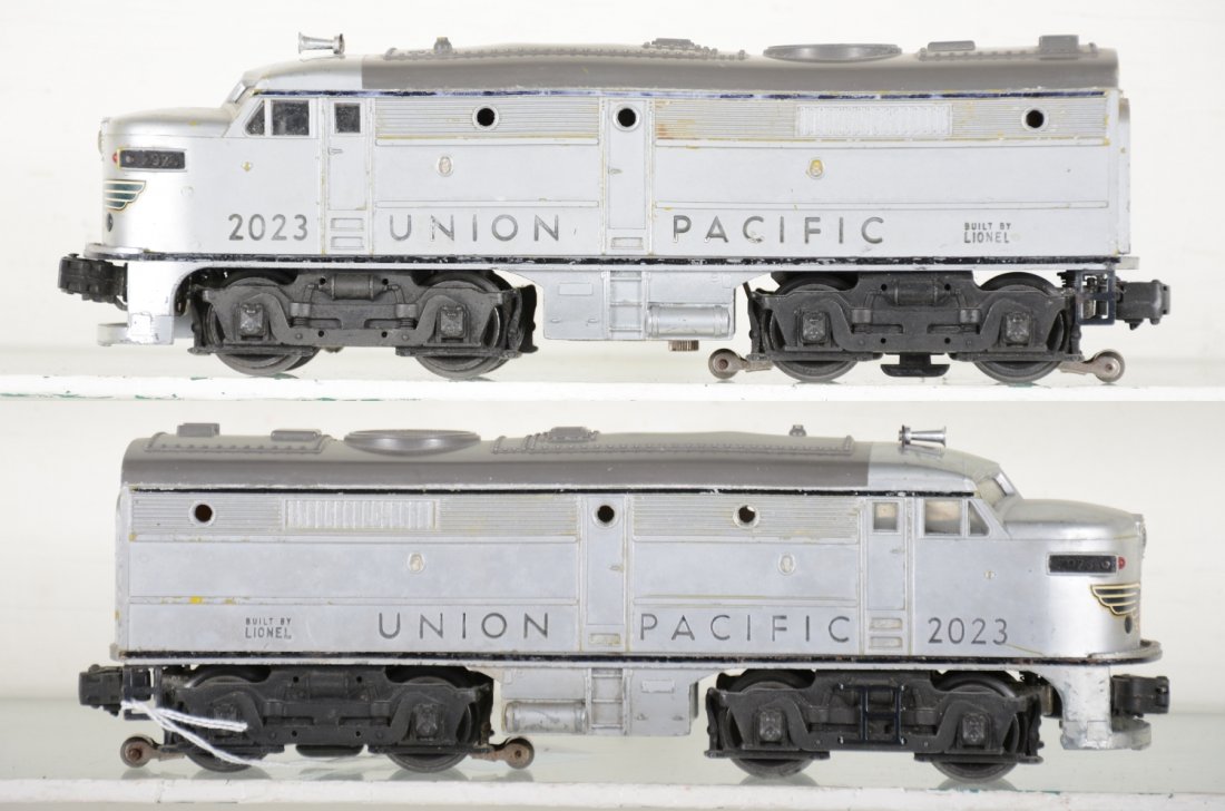 Lionel 2033 UP Alco AA Diesels: Marching units with 90% decals intact. Battery box is clean and they show moderate playwear, C5+-6