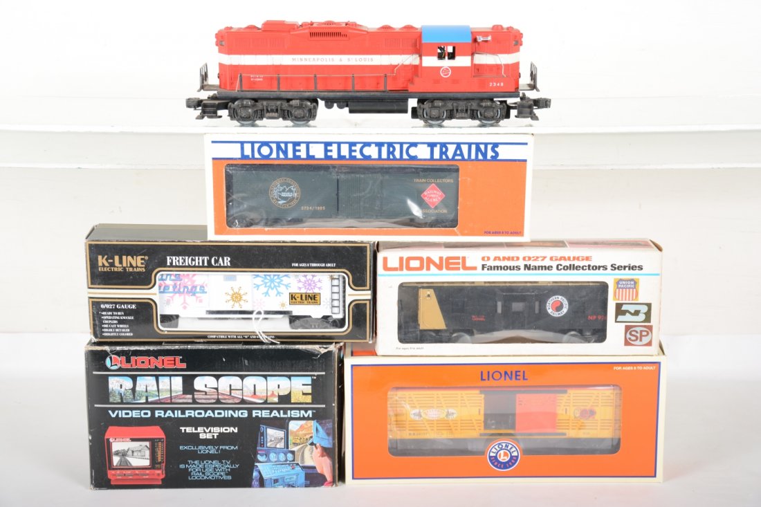 Modern Trains Lot (1 of 5)